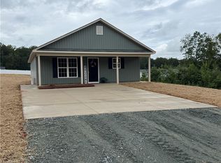 203 Star View Dr, King, NC 27021