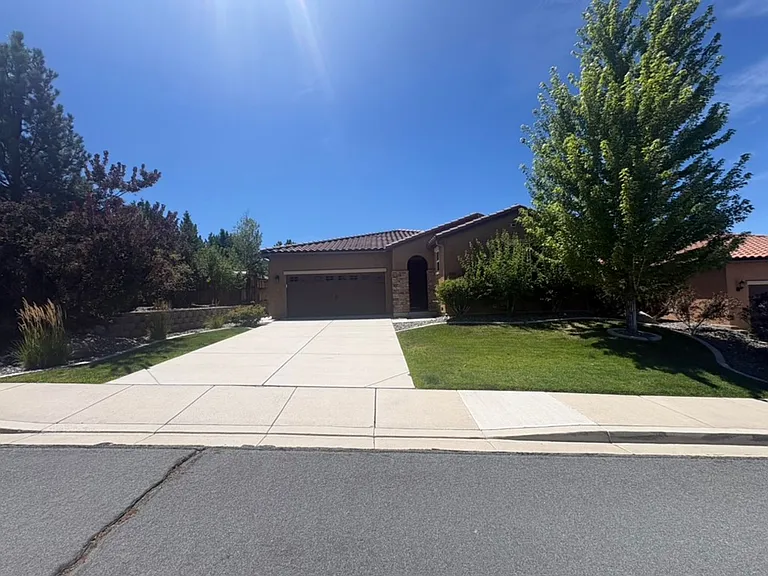2827 Earthstone Dr — Photo 1