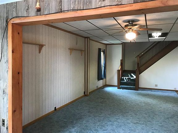 5th image of 111 E Main St