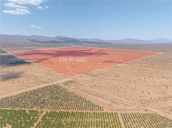 19 N Greggs Hideout Rd, Meadview, AZ 86444