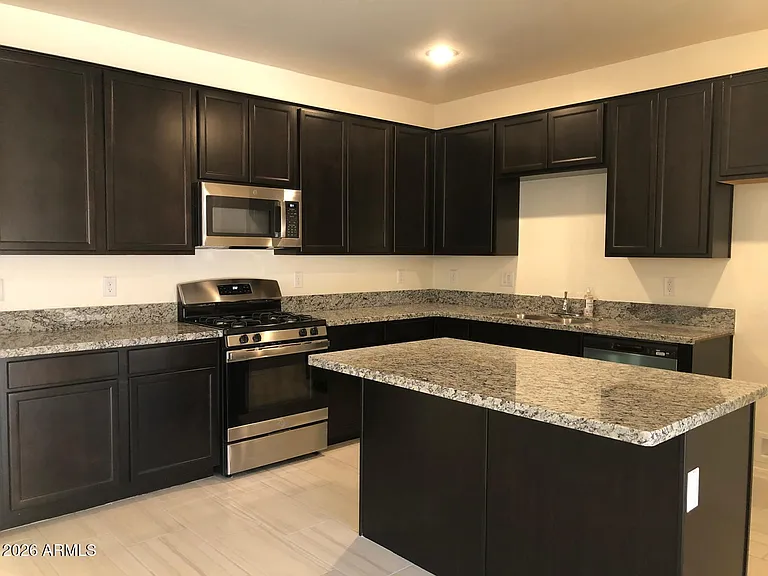 162 W Seven Seas Dr — Photo 6