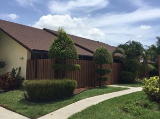 133 Springdale Cir, Palm Springs, FL 33461