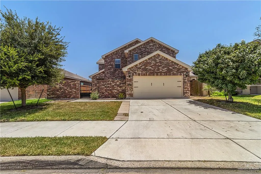 4 bed, 2.5 bath, 2181 sqft, $2,600 — Photo 1