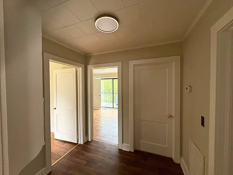 2311 Central Dr — Photo 8