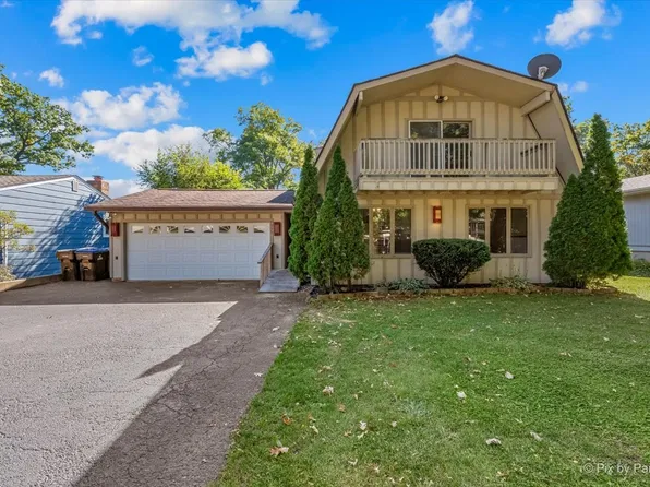 9005 Memory Trl, Wonder Lake, IL 60097