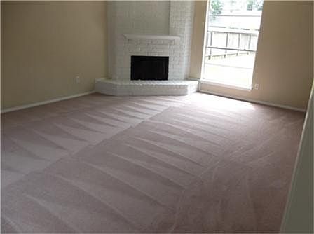 LIVING ROOM WITH FIREPLACE