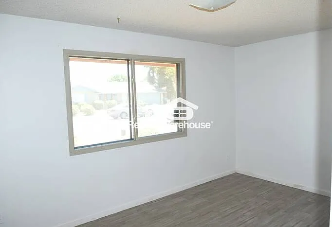 2926 W Northview Ave — Photo 9