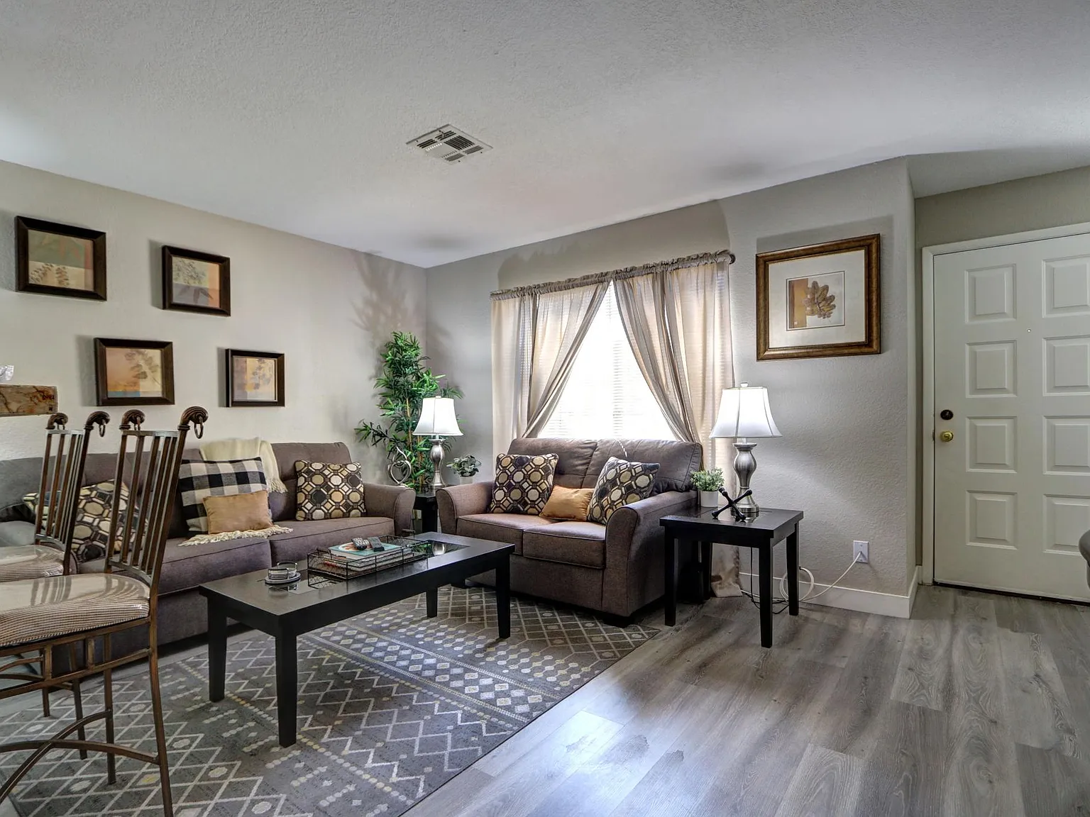 Aquamarine Way, Las Vegas — Photo 2