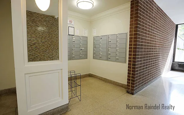 Rented by Norman Raindel, LREB | media 25