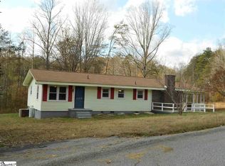 153 Academy Dr, Pickens, SC 29671