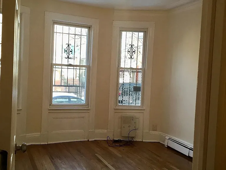 31 Van Nostrand Ave #A — Photo 7