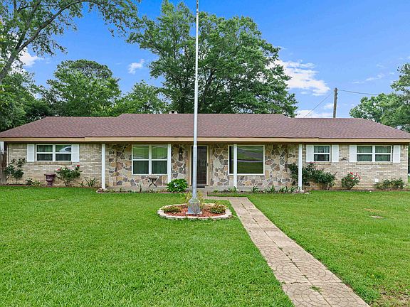 3rd image of 406 S Orchid Dr
