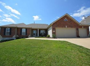 46 Paige Ct, Wentzville, MO 63385
