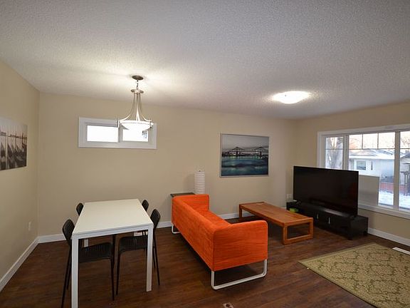 3rd image of 11822 69th St NW