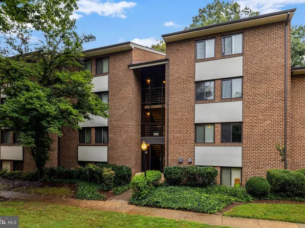 1403 Northgate Sq Unit 1B, Reston, VA 20190