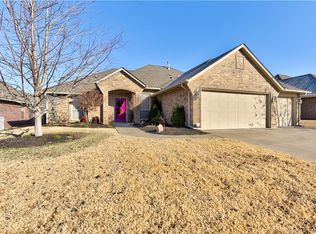 9013 NW 79th Ter, Yukon, OK 73099
