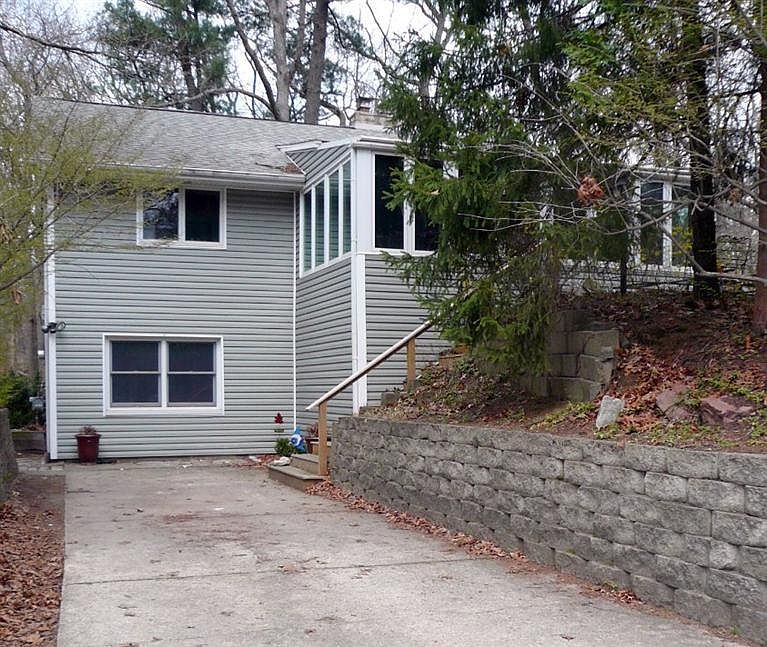 1st image of 408 E Myrtle Ave