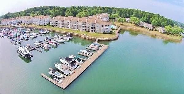 Vineyard Point Community