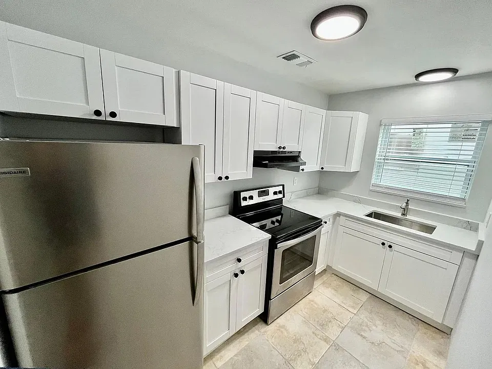 Lighthouse Points Apartments