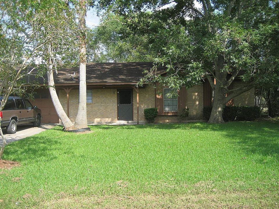 1st image of 127 Kings Ct