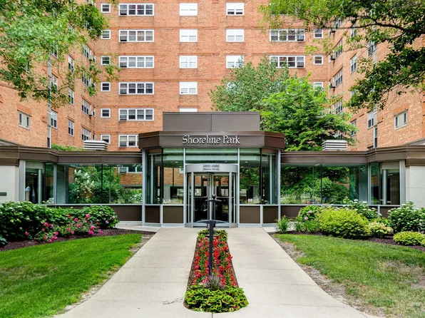 4950 N Marine Dr APT 309, Chicago, IL 60640
