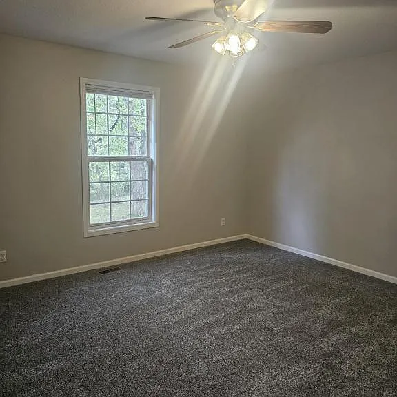 227 Elm St — Photo 6