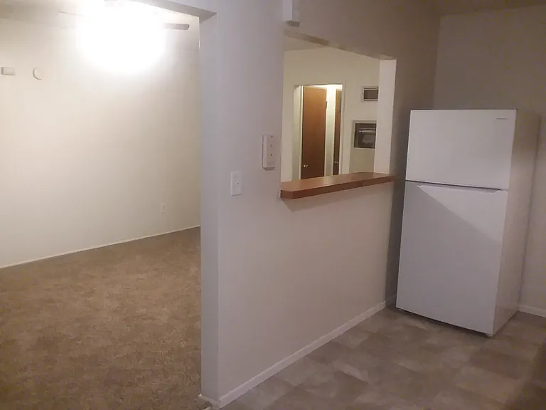 7424 Magnolia Ave #C — Photo 3