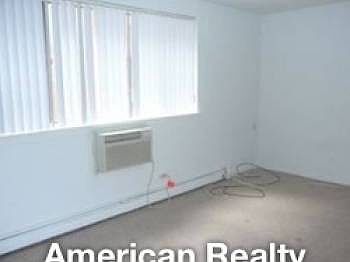 1st image of 3700 N Pine Grove Ave #2