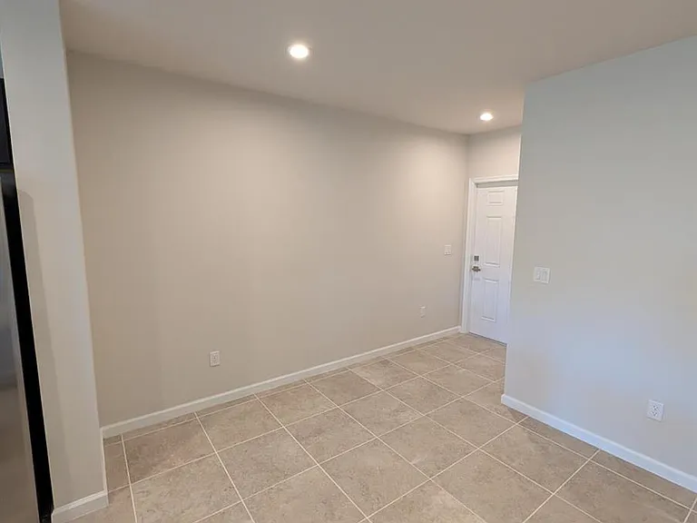 106 Savannah Lakes Blvd — Photo 5