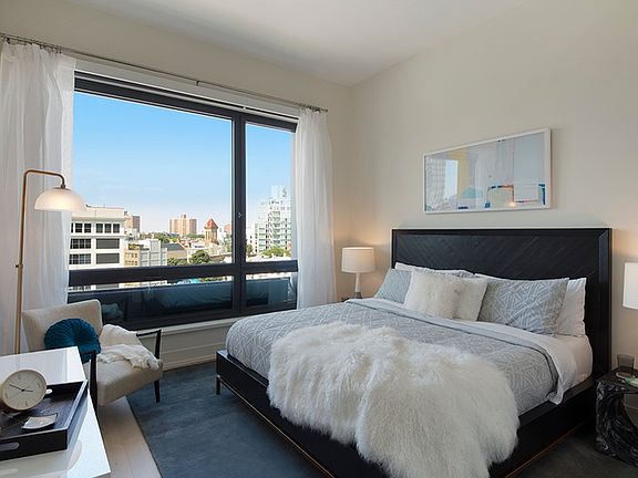 3rd image of 550 Vanderbilt Ave APT 401