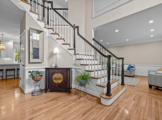 105 Aberson Ct, Cary, NC 27519
