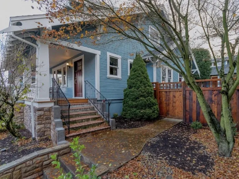 4536 N Kerby Ave — Photo 2