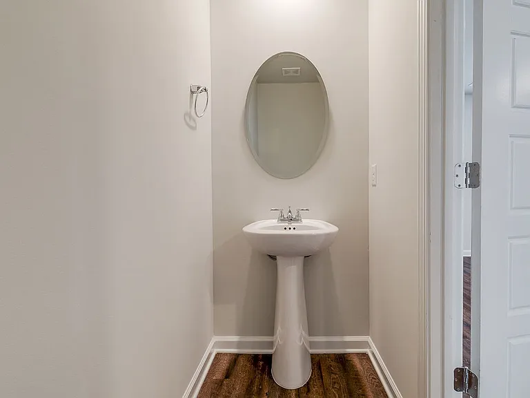 8 Red Robin Ct — Photo 16