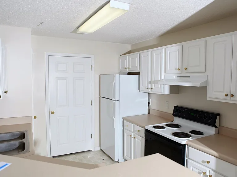 4304 Walden Park Dr #4304 — Photo 4