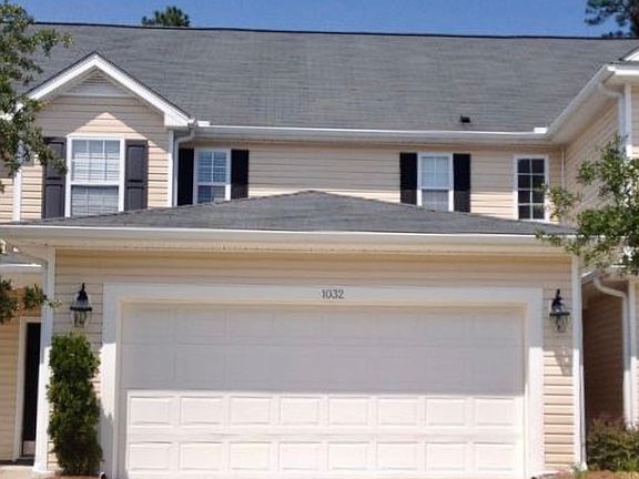 3rd image of 1032 Fairway Ln