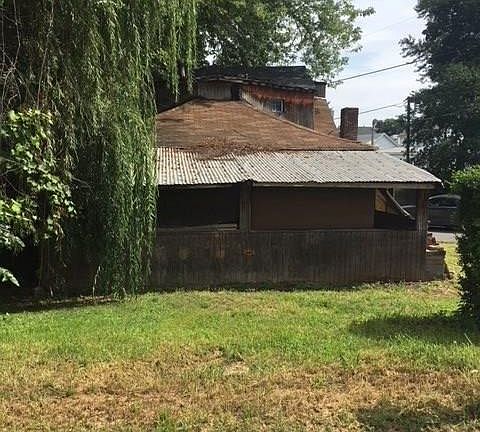 4th image of 58 Harwich St