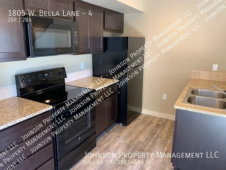 1805 W Bella Ln #4 — Photo 3