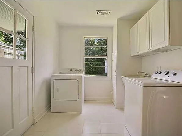 221 E William David Pkwy, Metairie, LA 70005