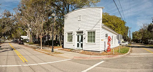 1401 Duke St Photo 1