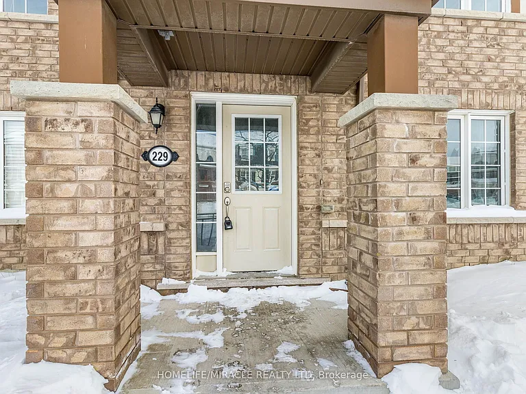 229 Remembrance Rd — Photo 3