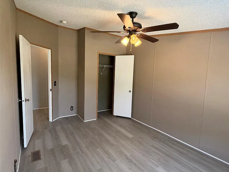 5698 County Road 2752 — Photo 19