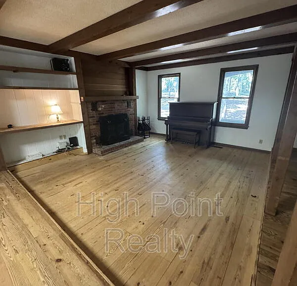 6201 Robin Ln NW — Photo 16
