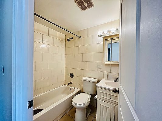 5th image of 114 Bay 49 St #5