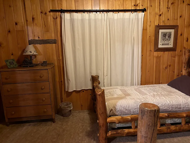 230 Spruce Dr — Photo 16