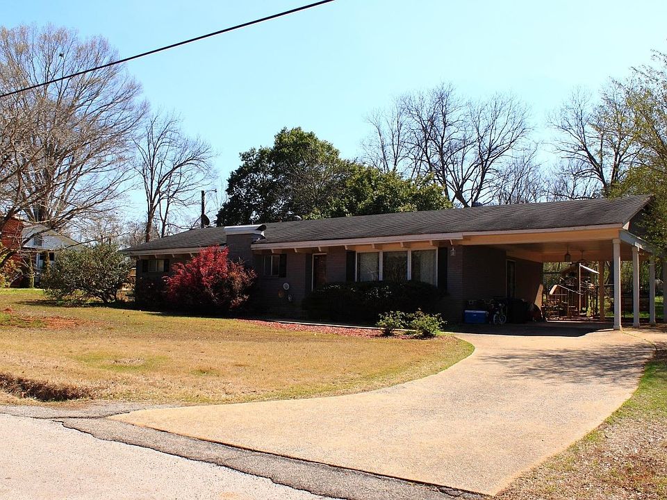 2nd image of 1120 Lanier Dr SE