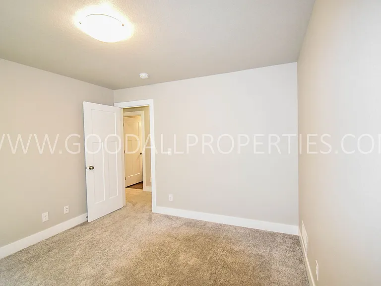 342 N Warrior Ln — Photo 28