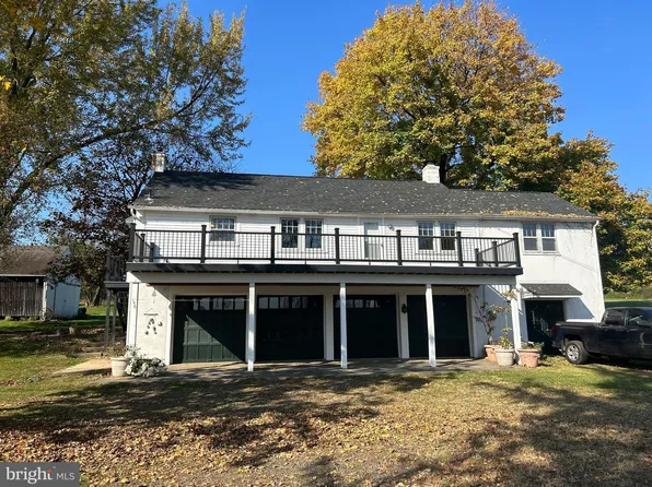 146 Church Rd, Chalfont, PA 18914