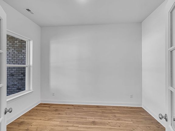 4th image of 528 Little Penny Dr