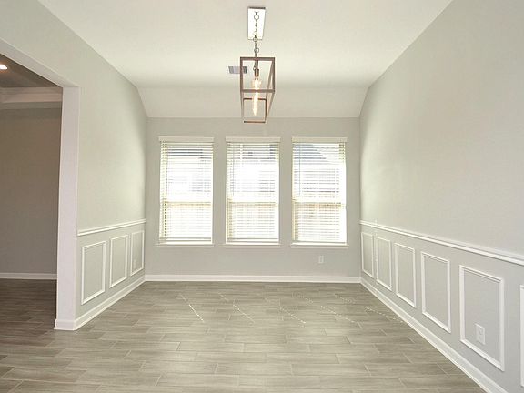 5th image of 2303 Keystone Ridge Ln