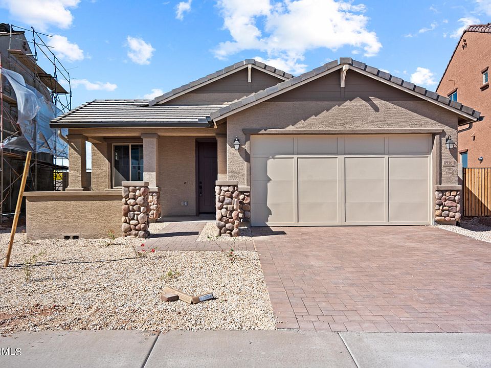 1st image of 8956 W San Miguel Avenue